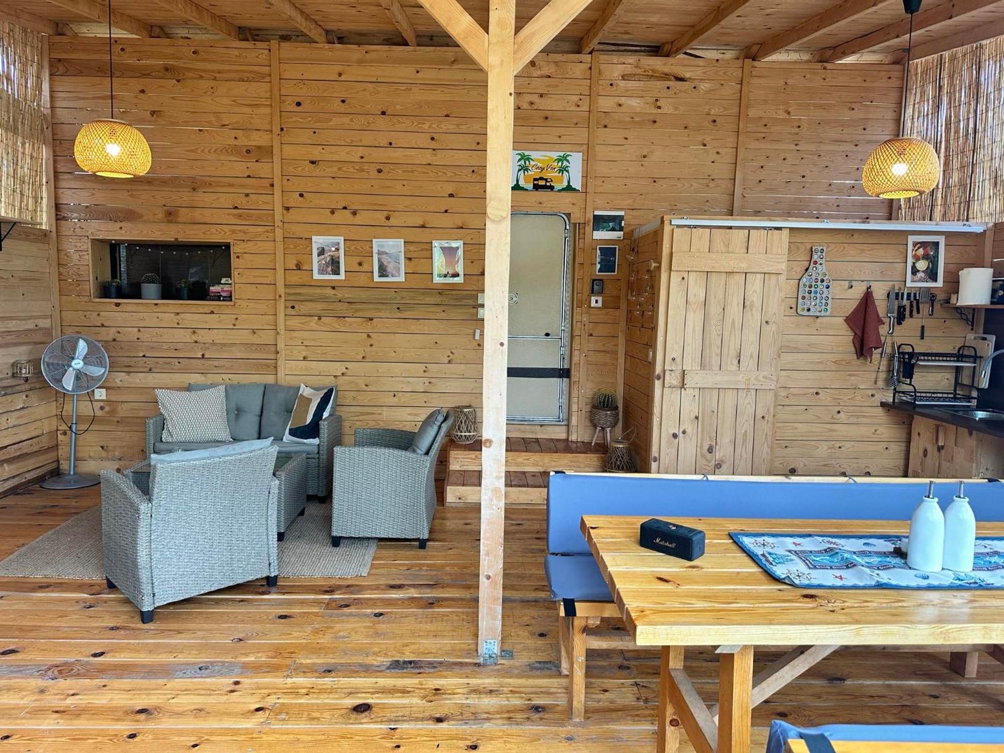 Hotel Cozyvan Каравана Под Наем Sozopol Esterno foto