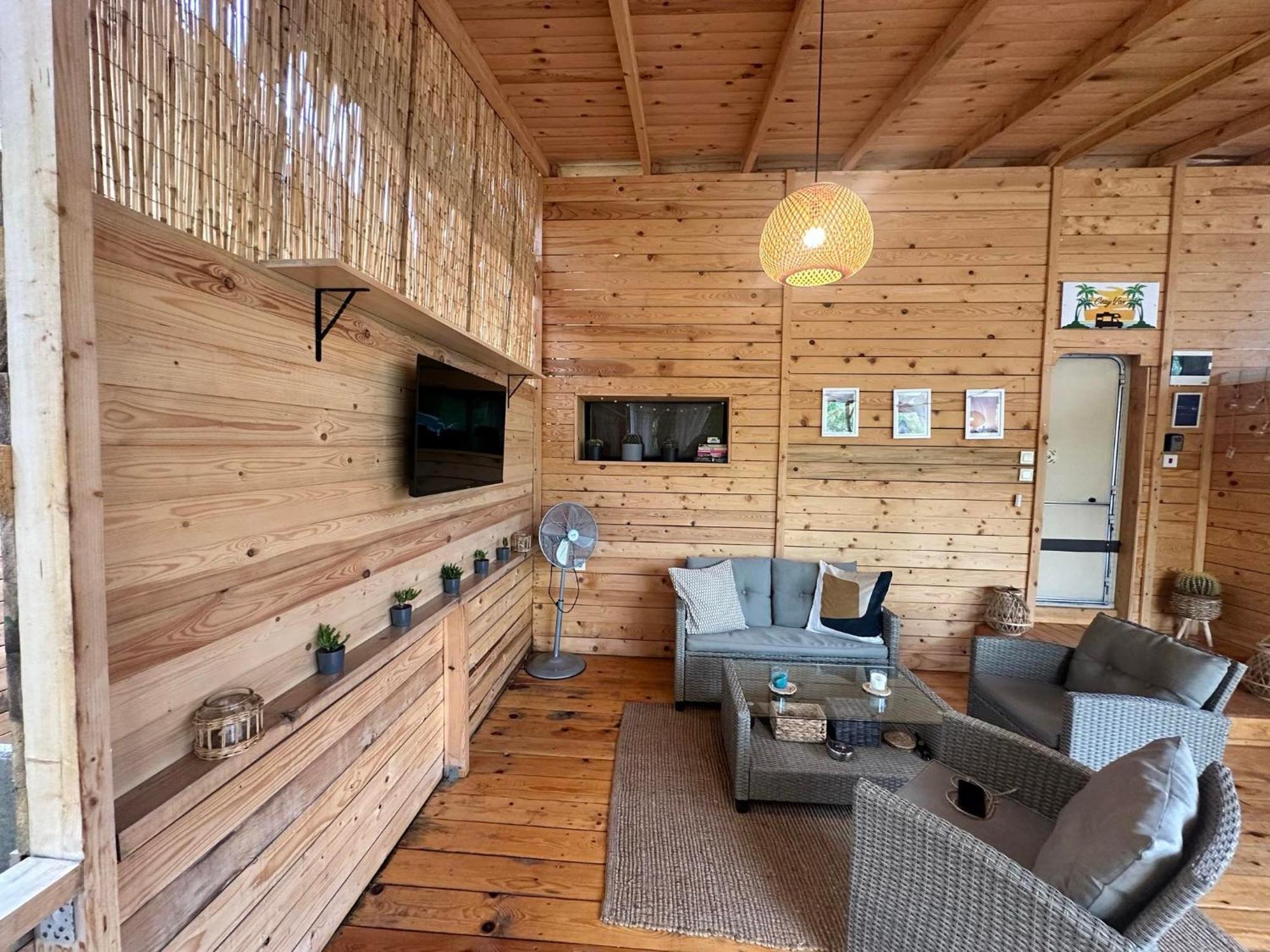 Hotel Cozyvan Каравана Под Наем Sozopol Esterno foto